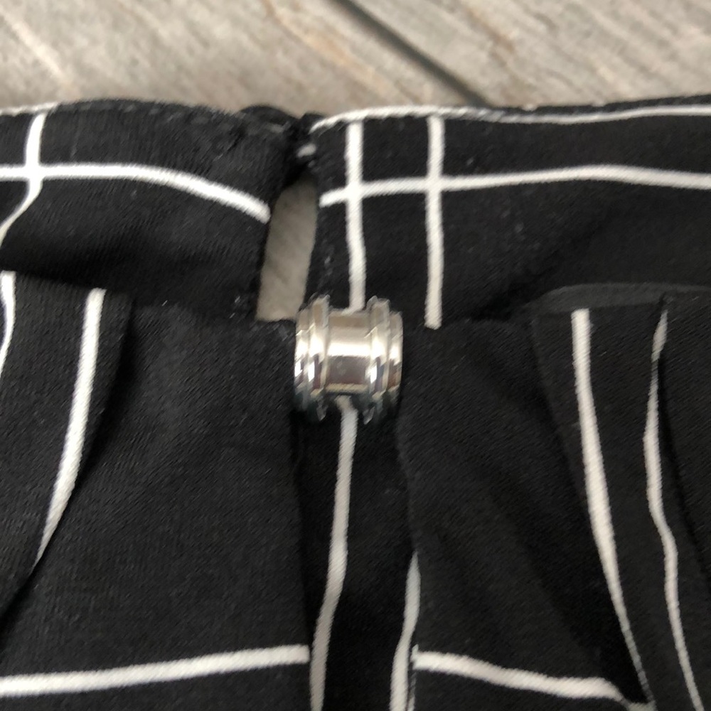 Ivanka Trump Keyhole Tank S/P - Picture 5 of 8